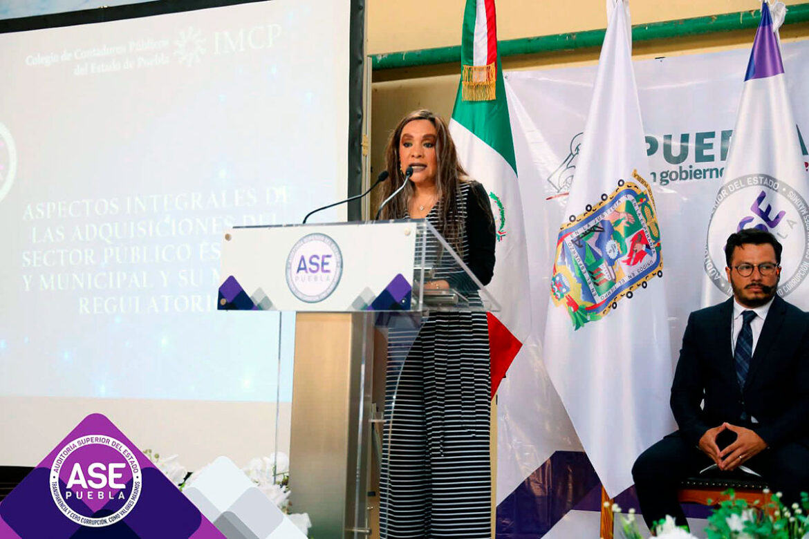 Amanda Gómez Nava ningunea al Congreso